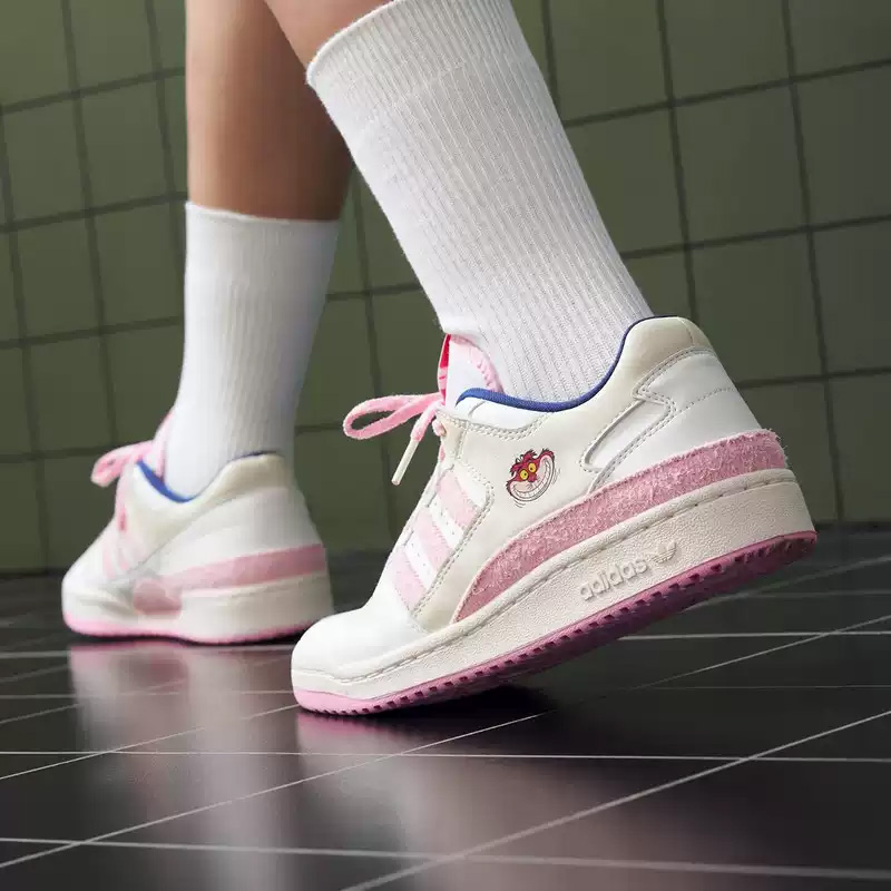 Adidas Clover x Disney collabo - Outdoor Lighting Hong Kong 评论和价格